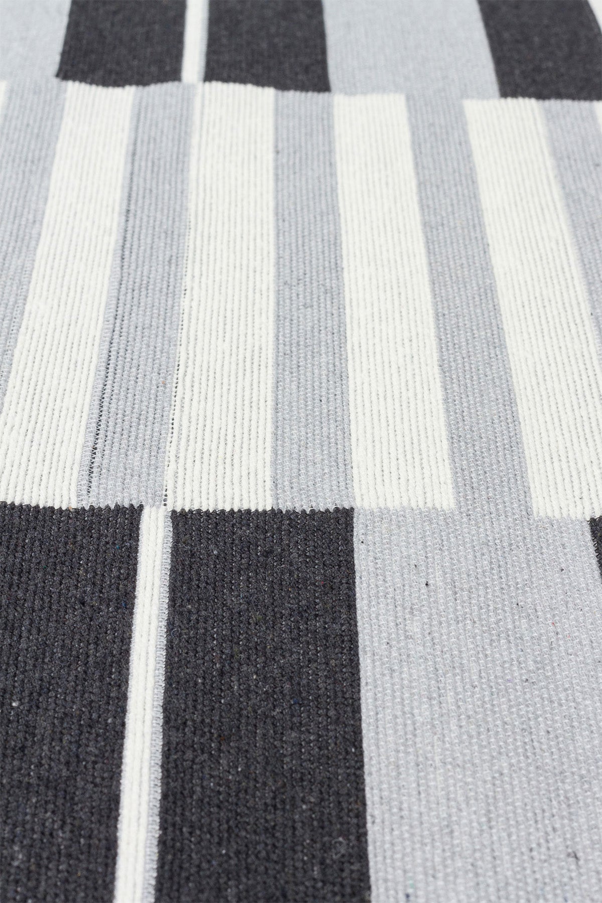 Cool Halı Perla PR 16 Gri Çift Taraflı Yıkanabilir Kilim